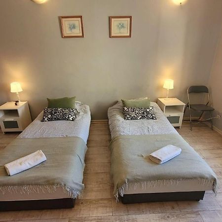 Apartament "Przy Jeziorku" Kętrzyn Esterno foto