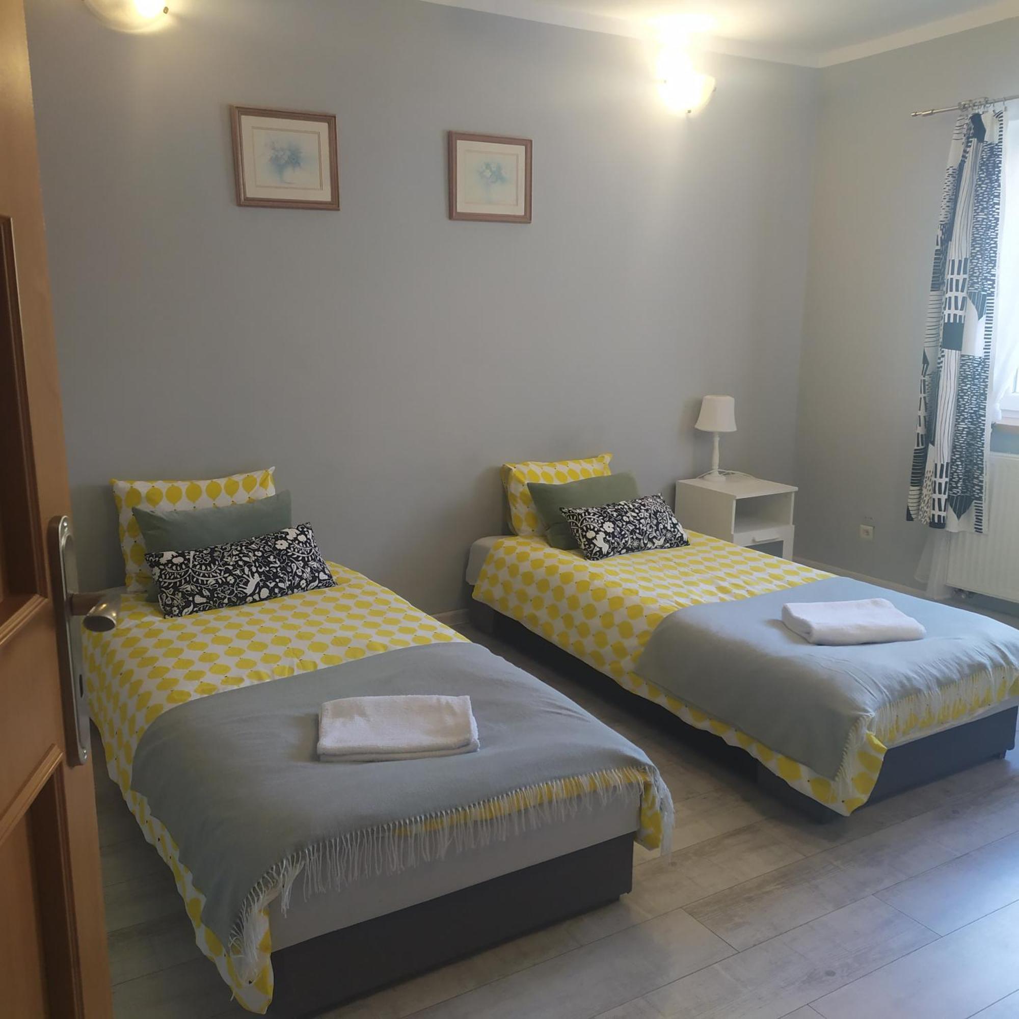 Apartament "Przy Jeziorku" Kętrzyn Esterno foto